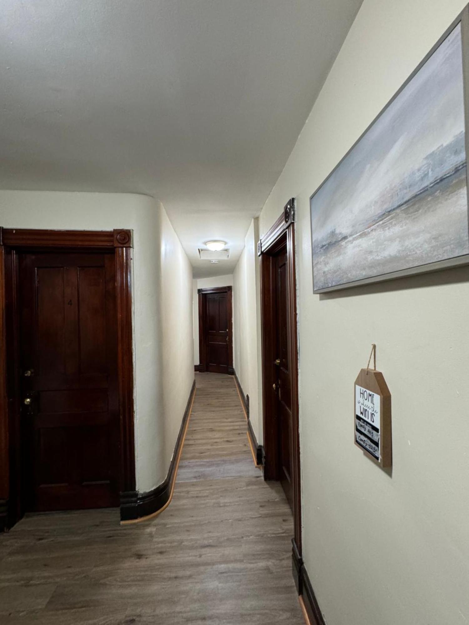 Comfy Getaway, 5 Bed, Sleeps 9, Walk To Falls! Ниагара-Фолс Экстерьер фото